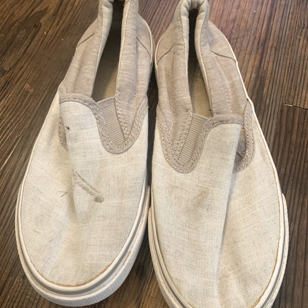Boys Old Navy slip on shoes
